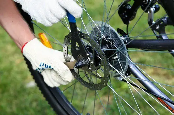 fietswiel speling