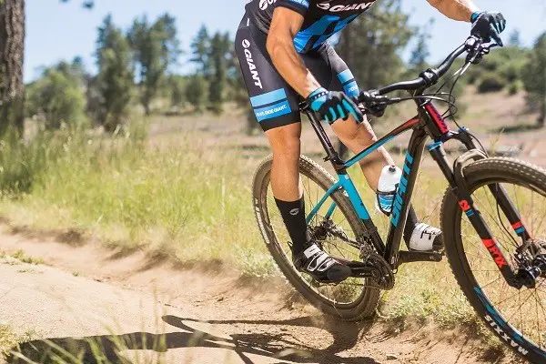 de bijzonderheden bij het kiezen van cross country fietsen